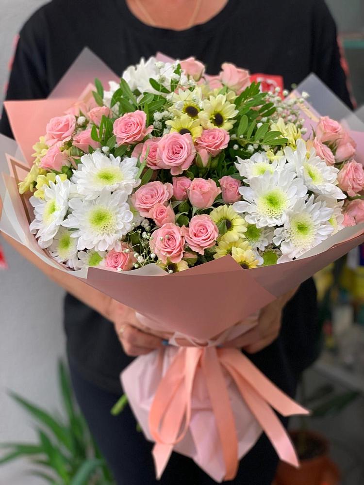 Букет цветов из: Розы и Хризантемы в Рождествено