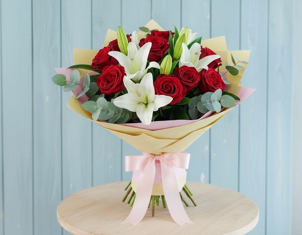 Букет цветов из: Лилии и Розы в Рождествено
