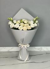 Букет цветов из:  Розы и Лизиантусы в Рождествено